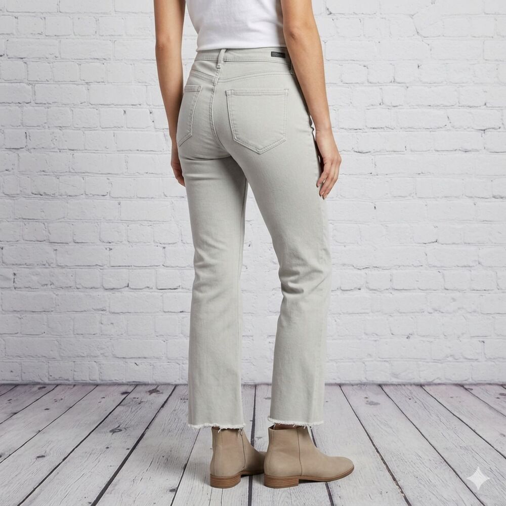 Liverpool The Crop Flare Fossil Grey Jeans Size 6 High Rise